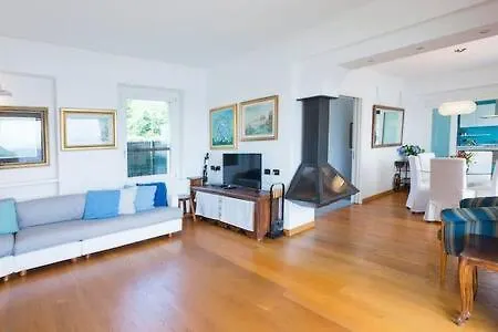 Villa Villa Arona