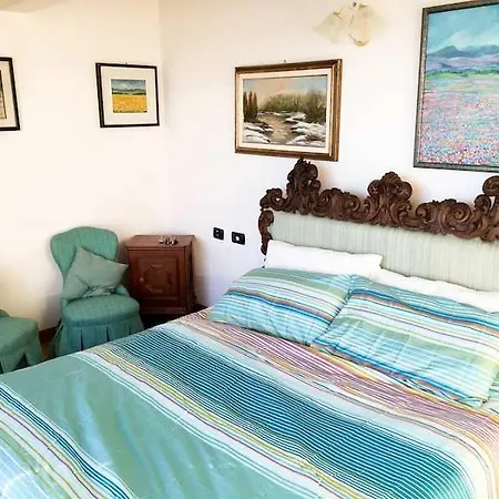 Villa Arona ヴィラ アローナ