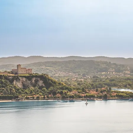Vila Villa Arona Arona