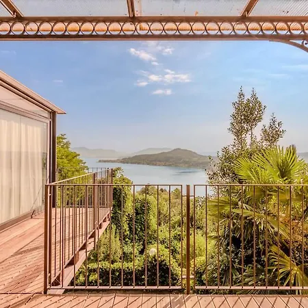 Vila Villa Arona
