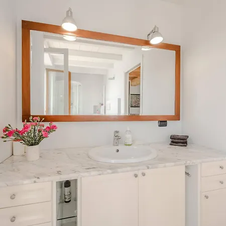Vila Villa Arona Arona
