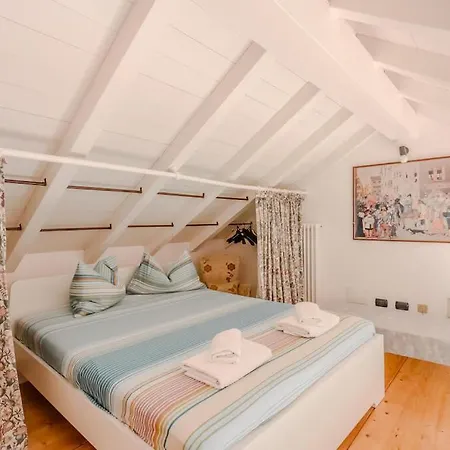 Vila Villa Arona *