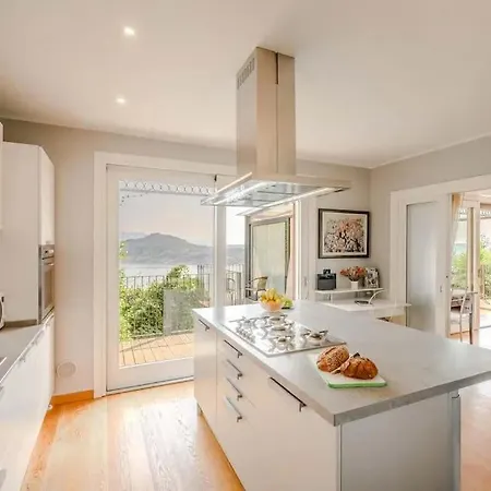 Villa Villa Arona