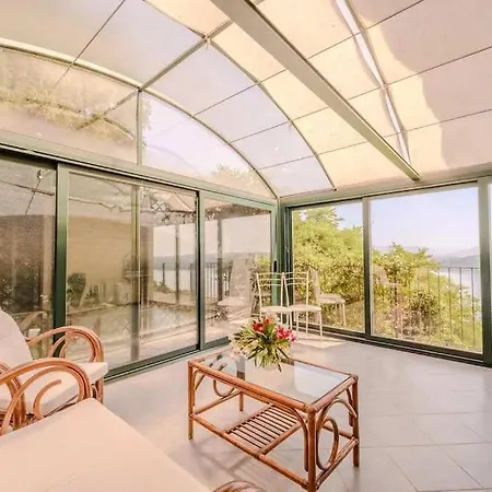Villa Villa Arona